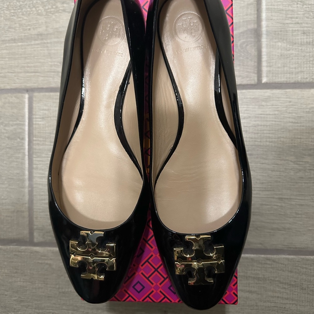 Tory Burch Raleigh Patent Leather Black Flats with Gold Emblem